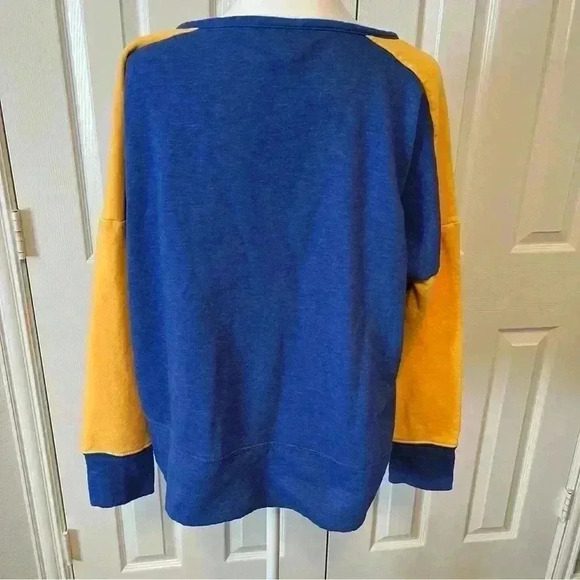NHL St. Louis Blues hockey thin sweatshirt women's size medium 8/10 in EUC - Picture 5 of 10